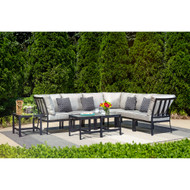 MUST-HAVE ITEMS FOR AN OUTDOOR ENTERTAINMENT SPACE