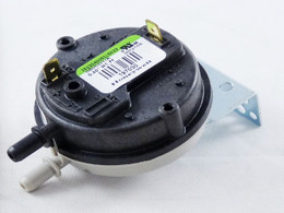 Reznor 273555 Replacement Pressure Switch for UBZ, UDZ 350 BTU Units (1.45" w.c.) Reznor 273555 Replacement Pressure Switch for UBZ, UDZ 350 BTU Units (1.45" w.c.)