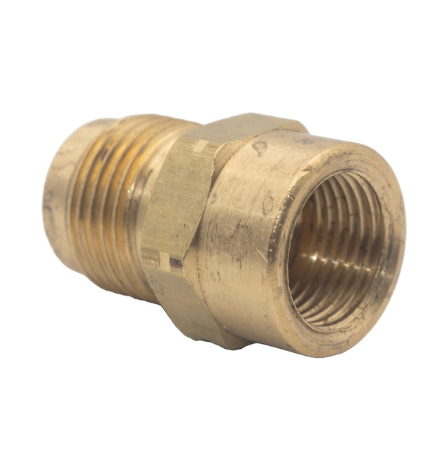 THS 1/2" Female to 5/8" Male Straight S.A.E. Flare Reducer THS 1/2" Female to 5/8" Male Straight S.A.E. Flare Reducer