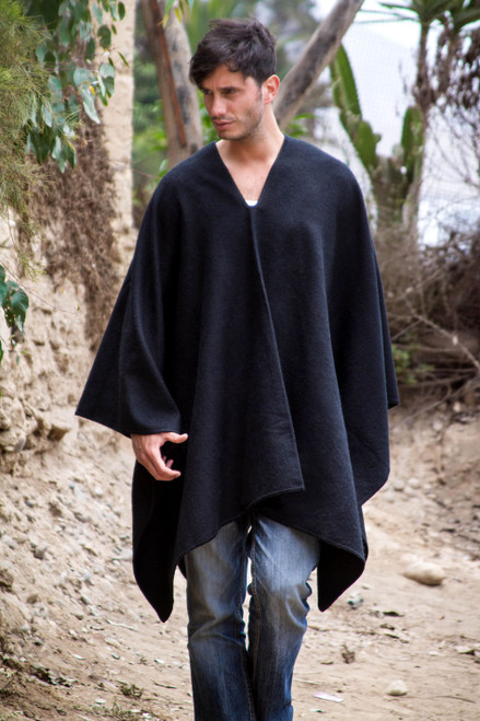 Peruvian Poncho for Men in Warm Alpaca Blend 'Inca Explorer in Black'