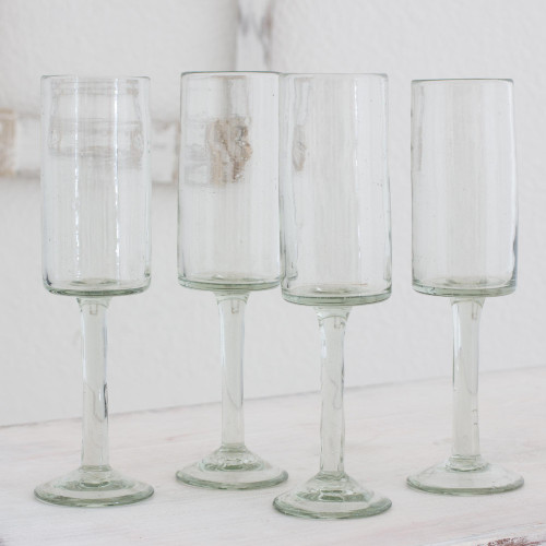 Clear Hand-blown Glass Flute Wine Glasses Set of 4 'Party Quetzal'