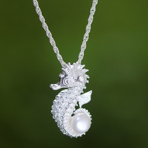 Sterling Silver and Pearl Pendant Necklace 'Sea Horse Treasure'
