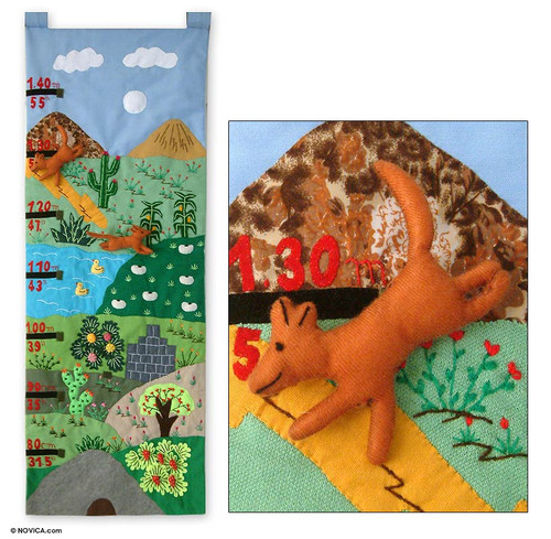 Applique wall hanging 'Measure Me Foxes'