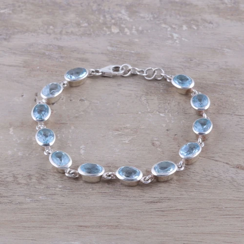 18-Carat Blue Topaz Link Bracelet Crafted in India 'Sea Luster'
