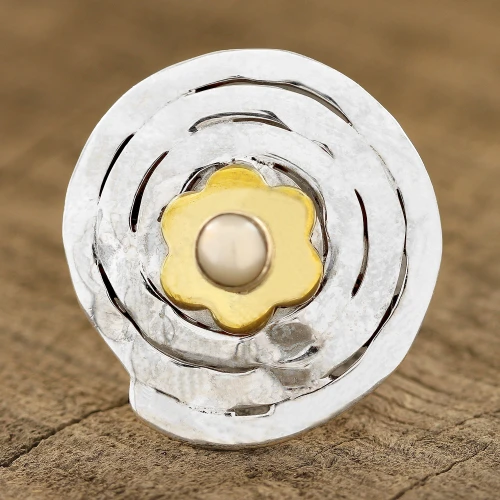 Spiral Pattern Floral Cultured Pearl Cocktail Ring 'Spiral Flower'