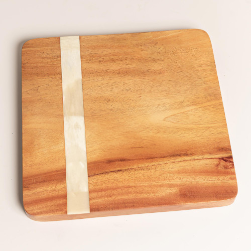 Handcrafted Horn Accented Cheese Board 'Cherie'