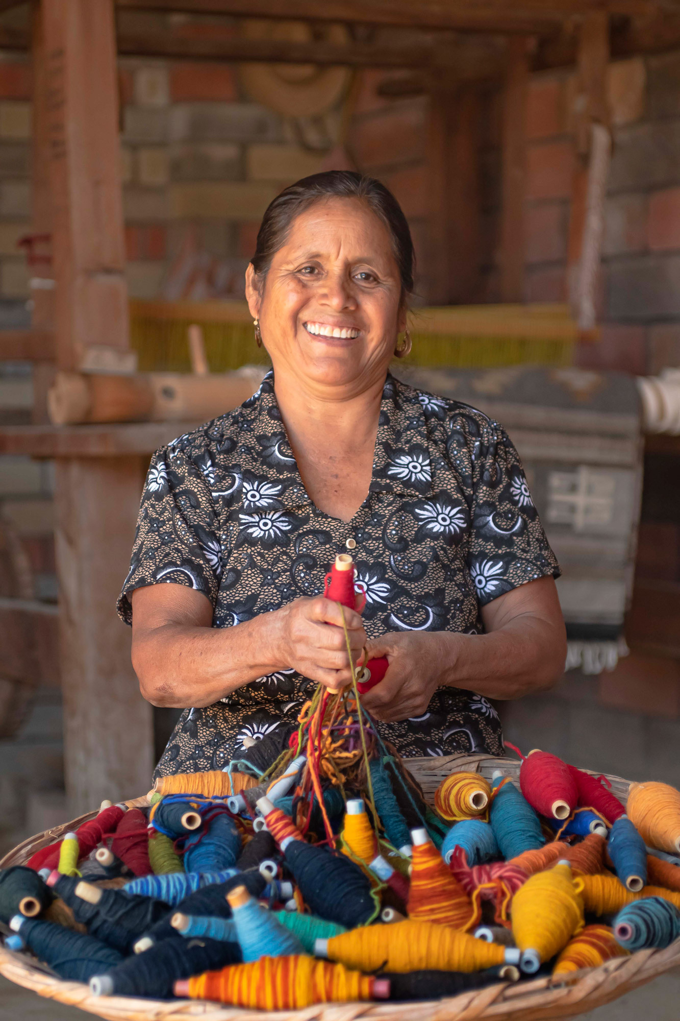 Handwoven Zapotec Brown on Ivory Cotton Rebozo Shawl 'Natural Allure' -  Smithsonian Folklife Festival Marketplace