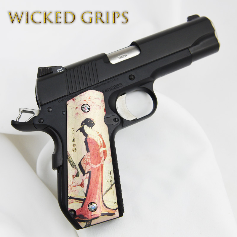 1911 BOBTAIL PISTOL GRIPS GEISHA