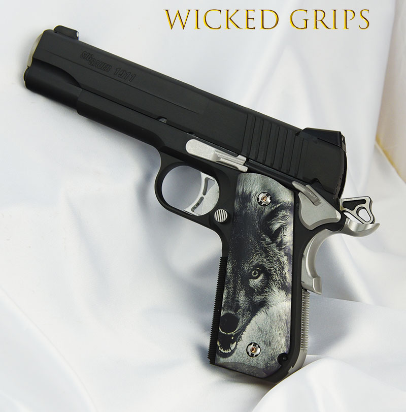 SIG SAUER 1911 FASTBACK PISTOL GRIPS WOLF