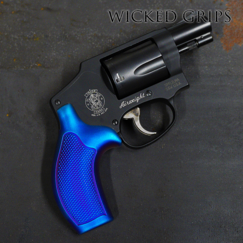 SMITH & WESSON J FRAME GRIPS BLUE PVD CHECKERED