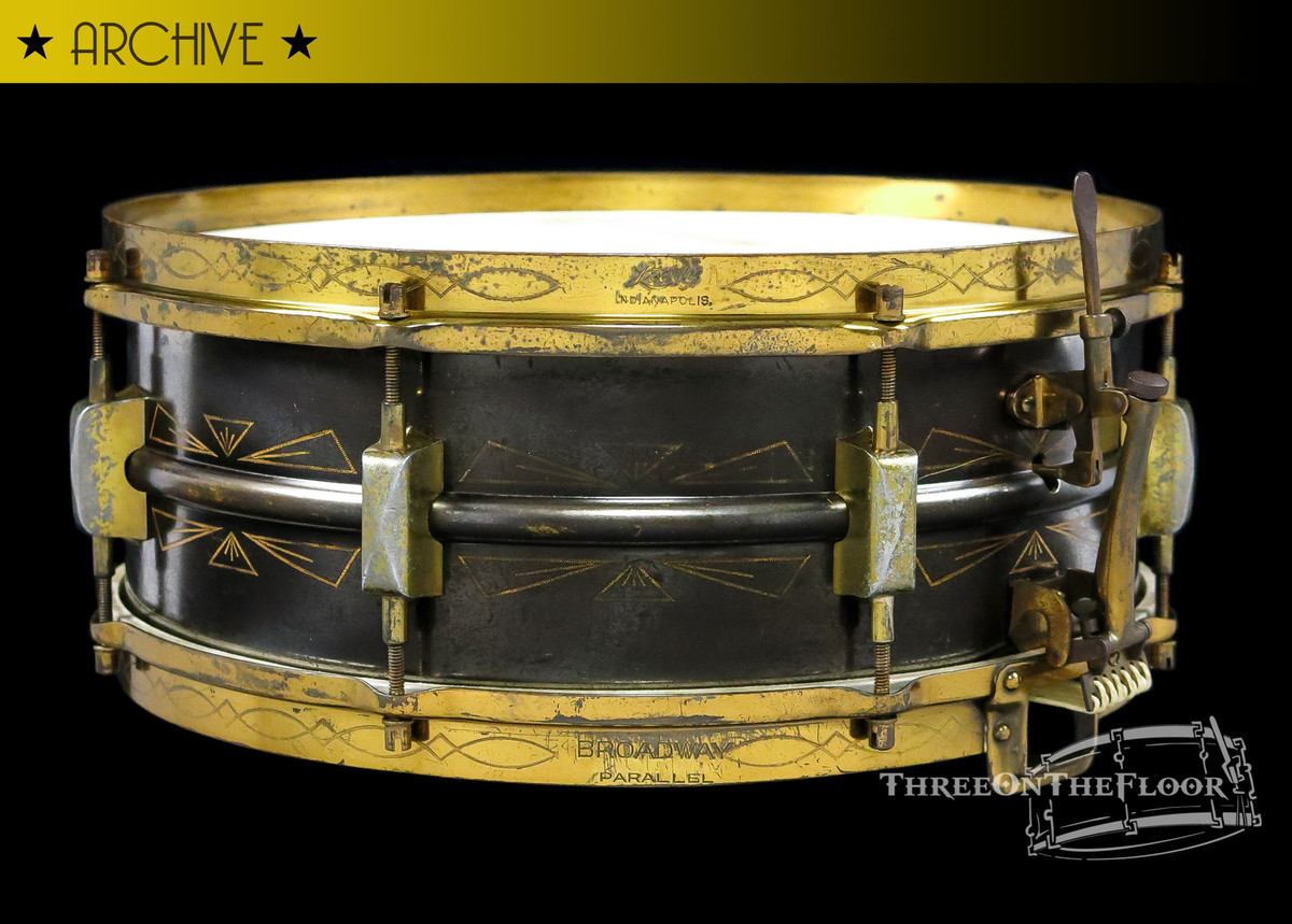 1930-31 Leedy Broadway Parallel Thunderbird Full Dress Snare Drum :  5 x 14  