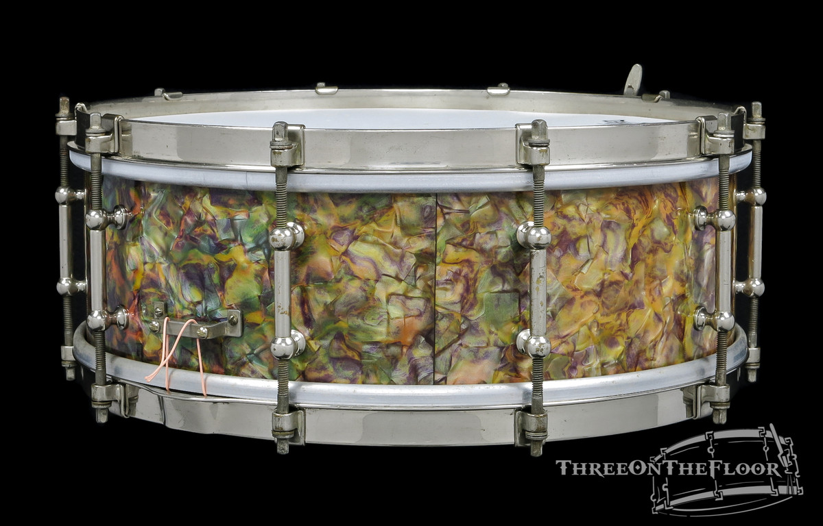 1928-30 Ludwig Peacock Pearl Type I 'Separate Tension' Snare Drum : 5 x 14