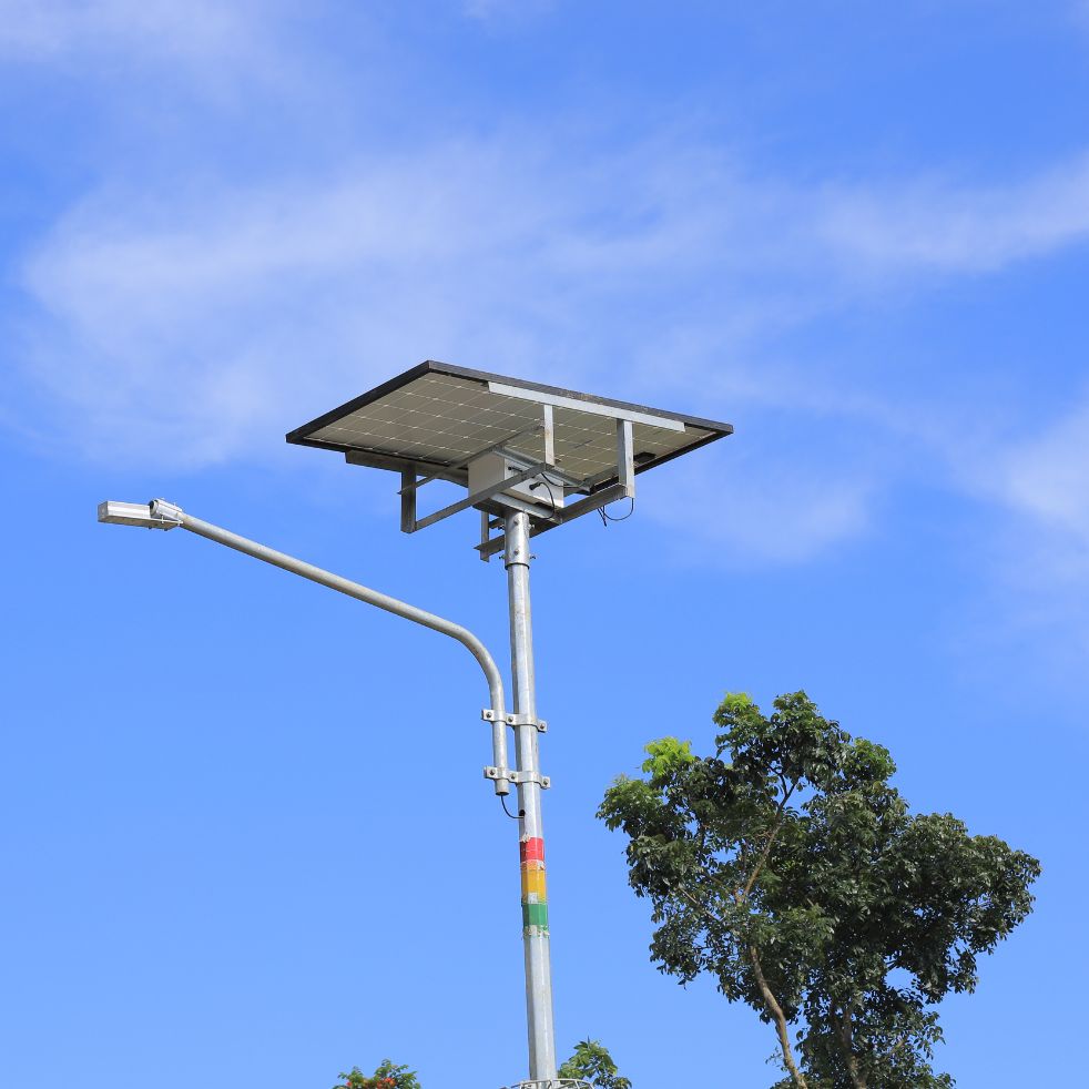 Are Solar Street Lights Reliable? Debunking the Common Myth - Induction ...
