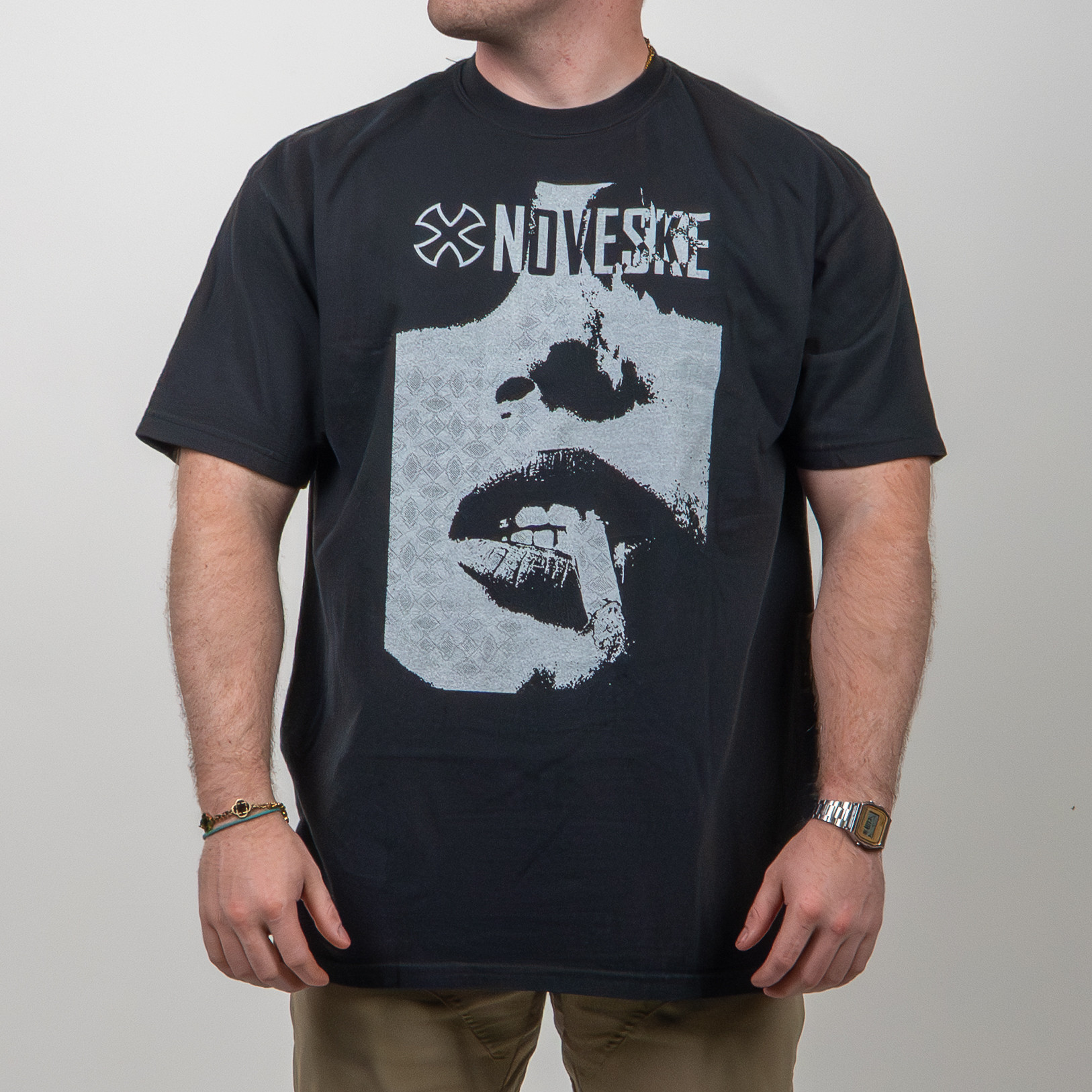 Noveske She Smokes Tee