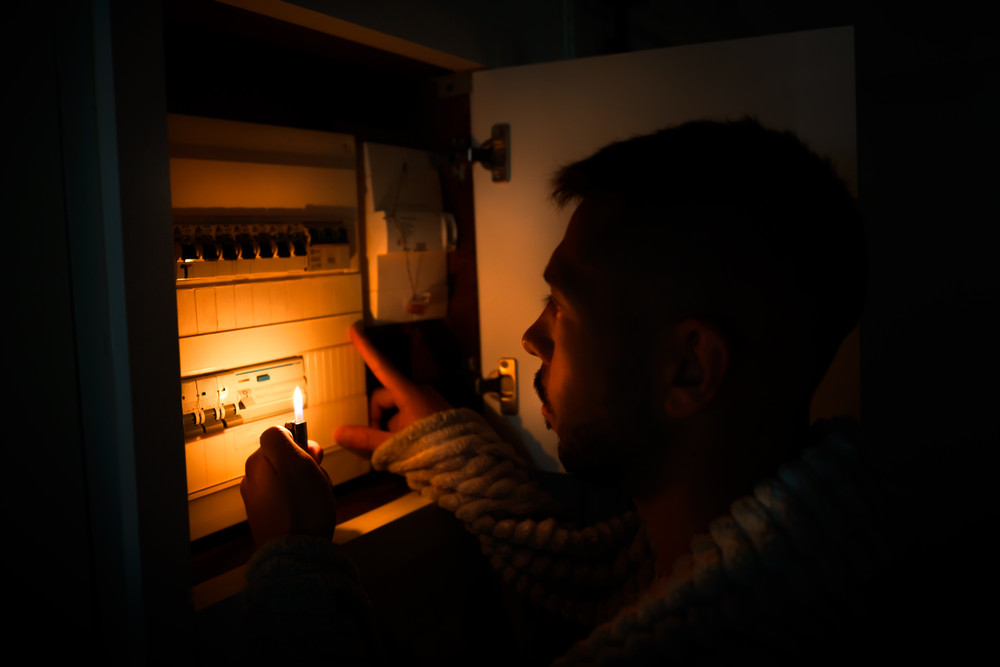 Preparing for Power Outages: Get Ready and Stay Safe Preparing for Power Outages: Get Ready and Stay Safe