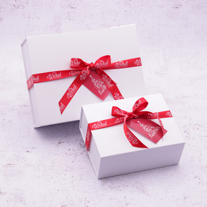 Luxury Christmas Gift Packaging with Message