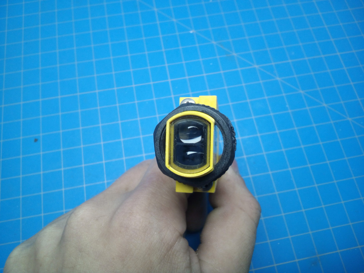 Banner Mini-Beam SM2A312LV Photoelectric Sensor - P01-000109