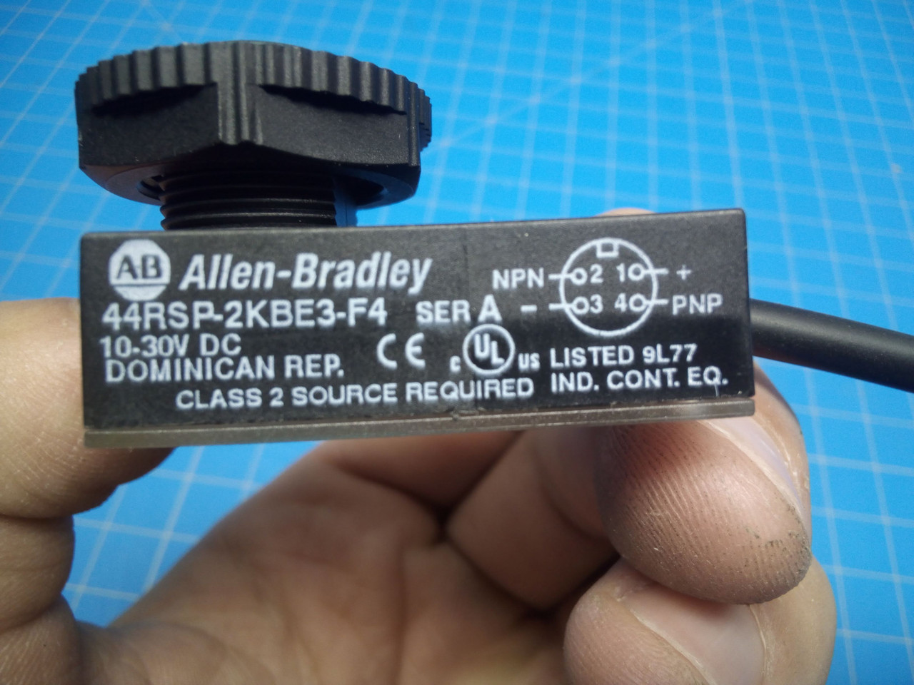 Allen-Bradley 44RSP-2KBE3-F4 Photoelectric Sensor - P02-000182