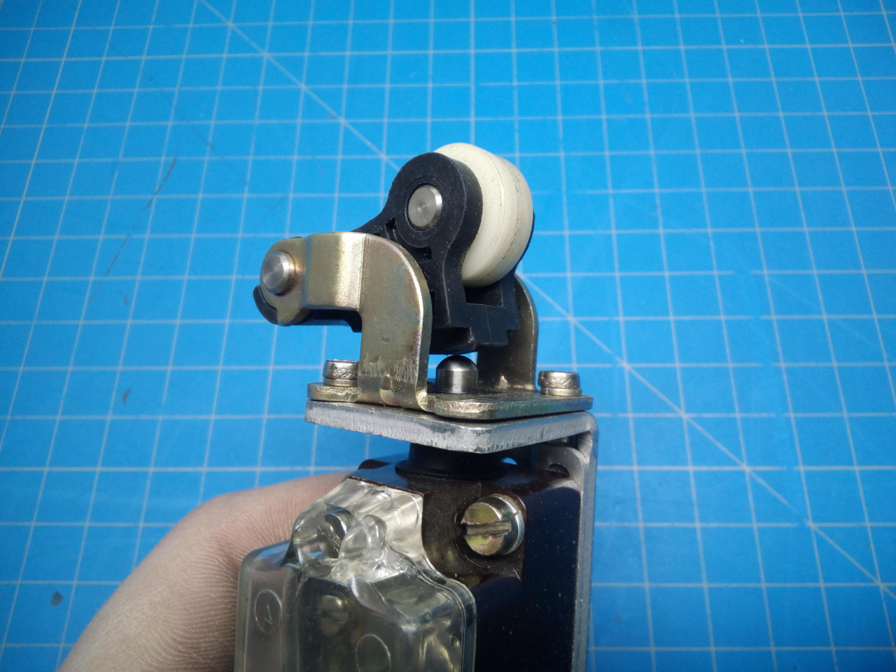 Elan Type SEG 10A Switch - P02-000816