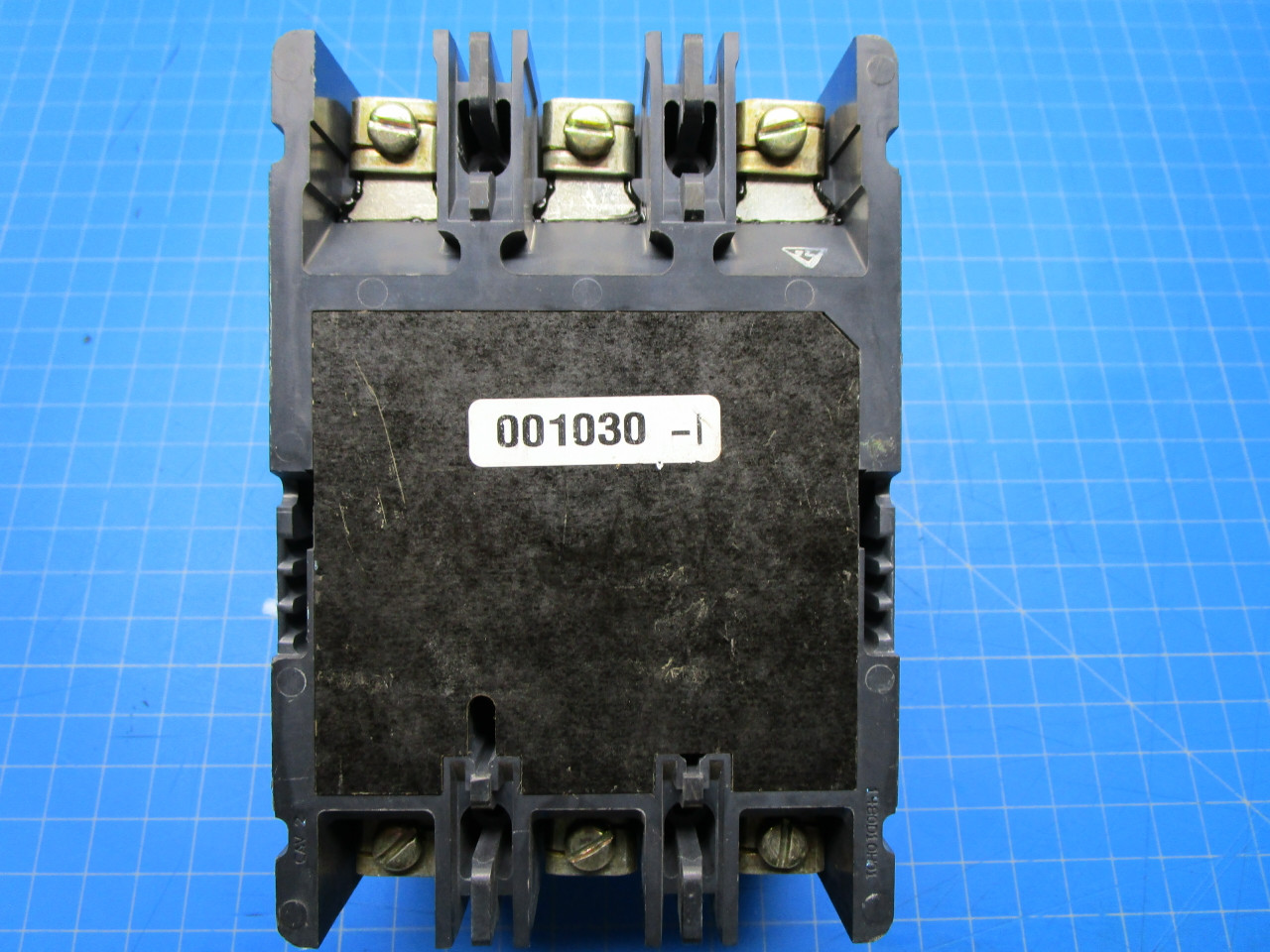 Square D Type FAL 3 Pole 15 Amp 250 Volt Thermal Magnetic Circuit Breaker Cat No. FAL34015 P02-000895