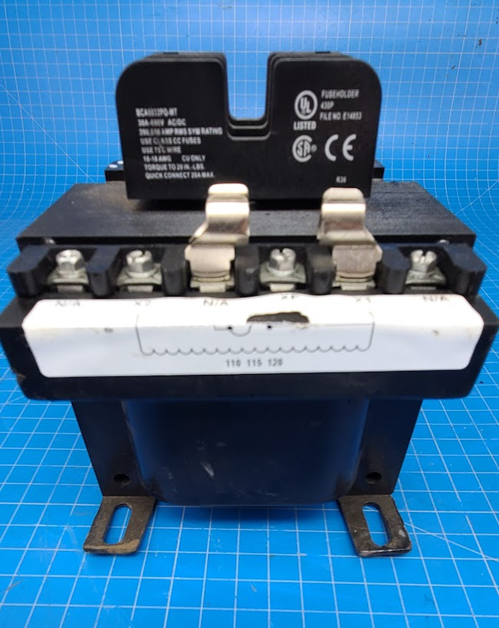 Cutler-Hammer 500 VAC 240/480 to 120 Control Transformer C0500E2AFB