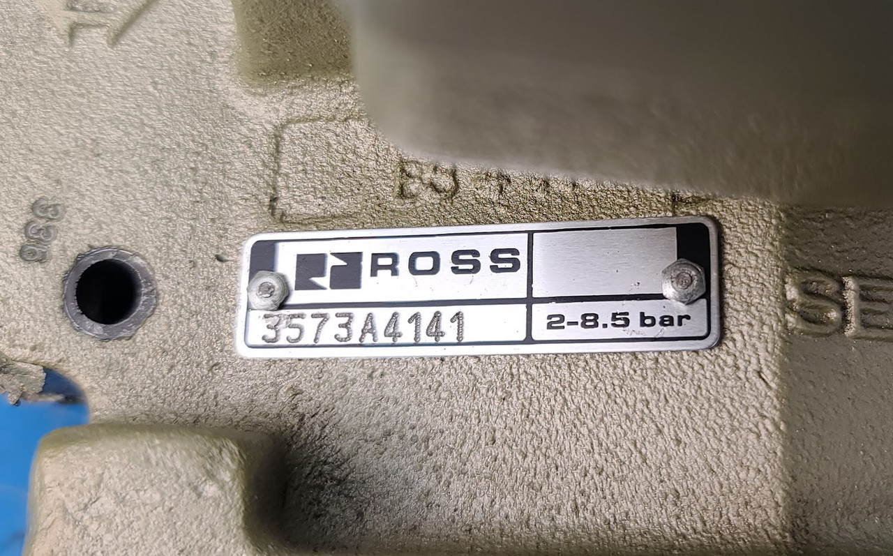 Ross Controls Control Valve 3573A4141