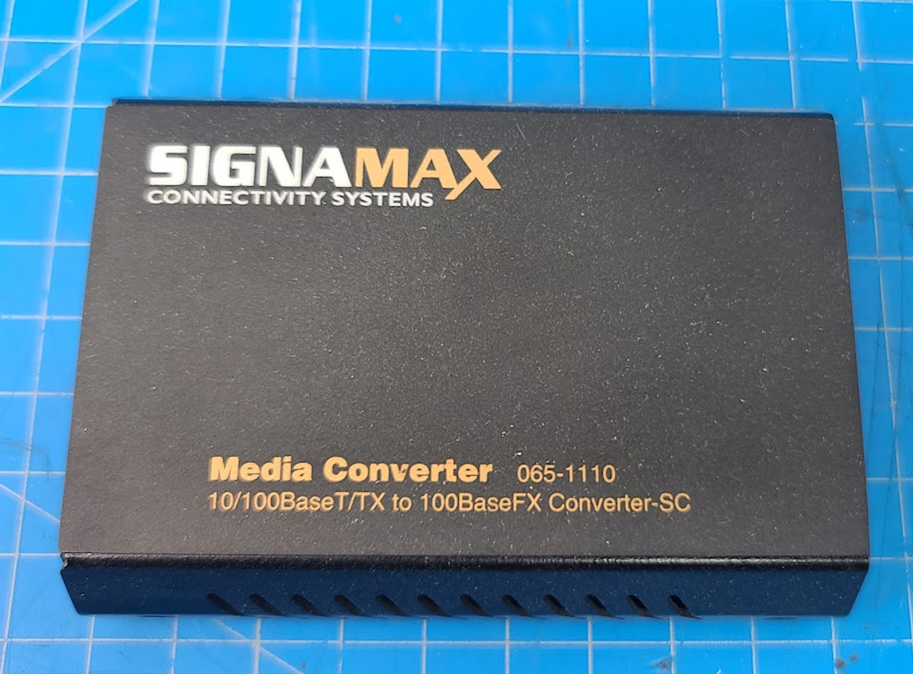 Signamax 10/100 to 100 SX/LX Media Converter 065-1110