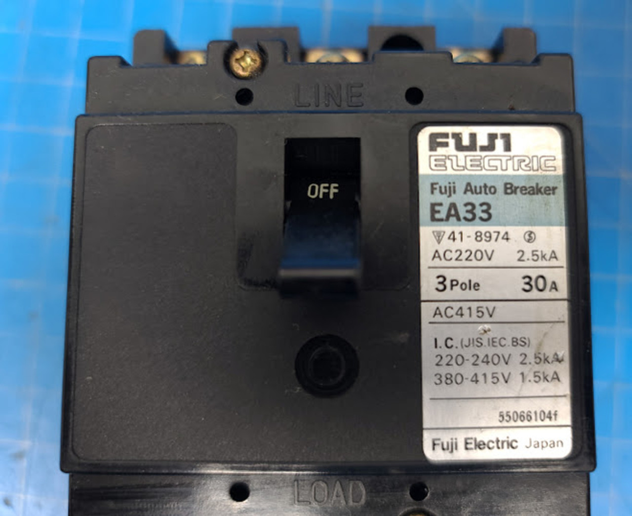 Fuji Electric 3 Pole 30 Amp 220-240V Circuit Breaker EA33