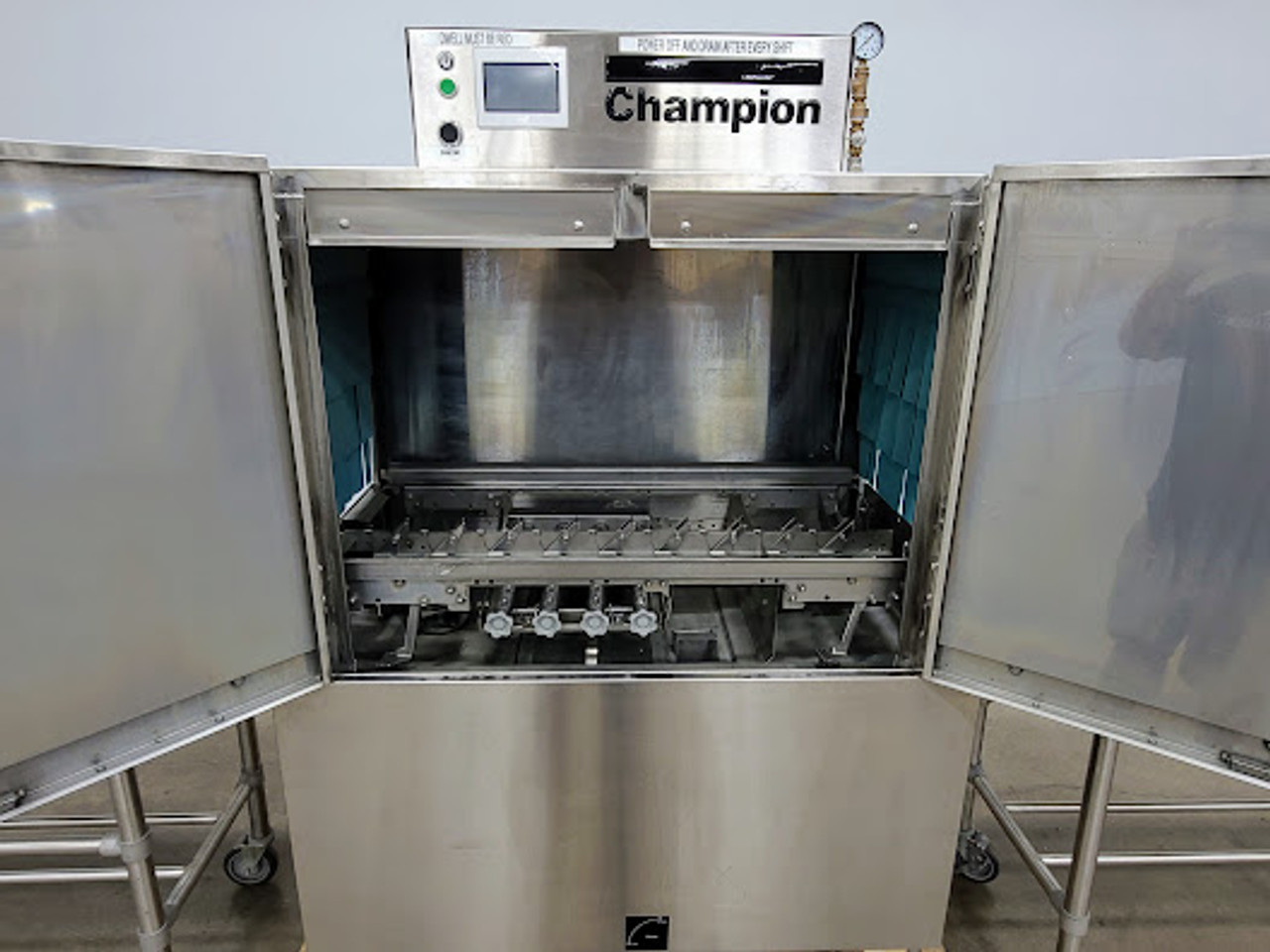 Champion 44PRO High Temperature Rack Conveyor Dishwasher SN RP17091247