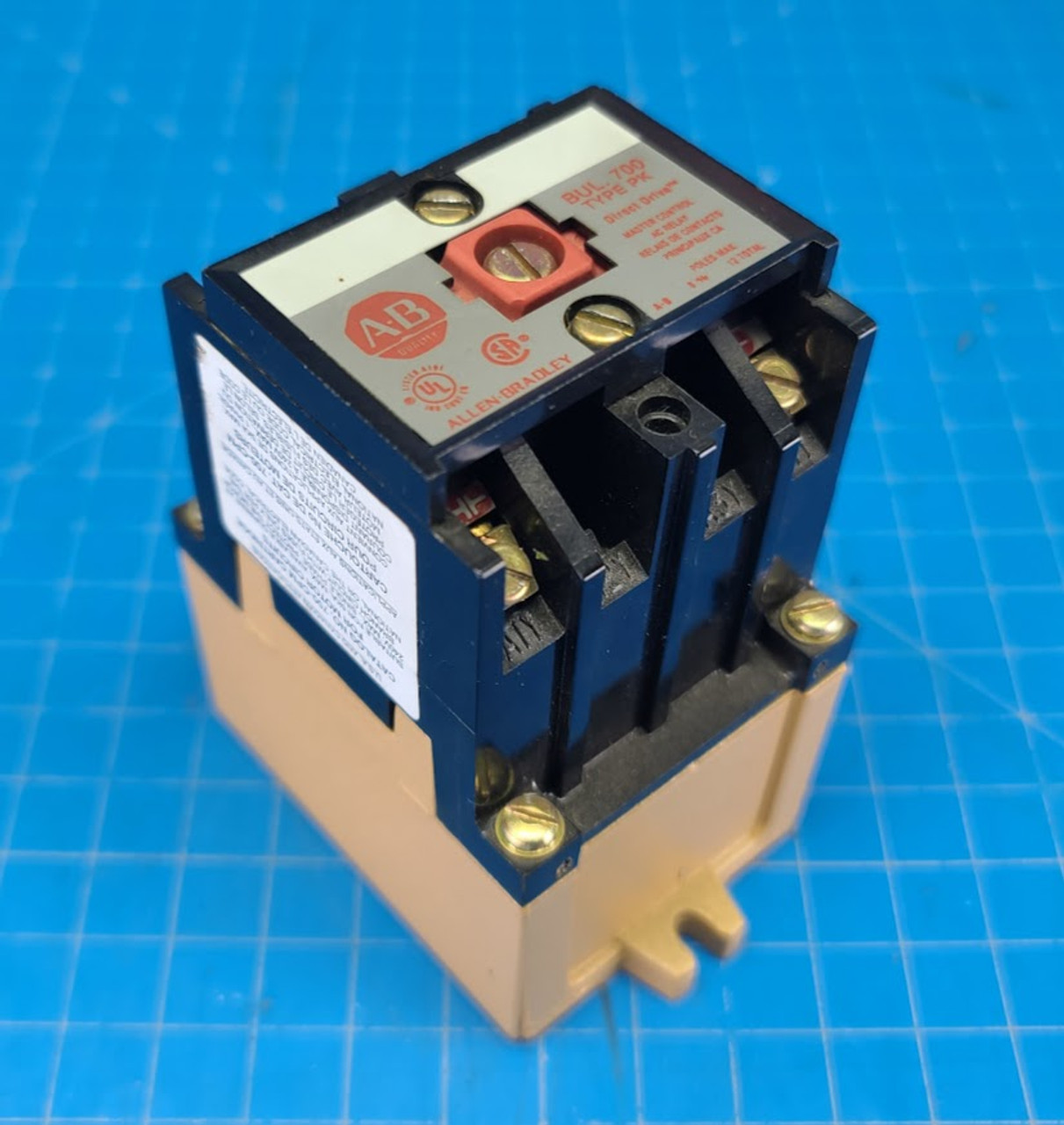 Allen Bradley 4NO AC Relay 700-PK400A1 B