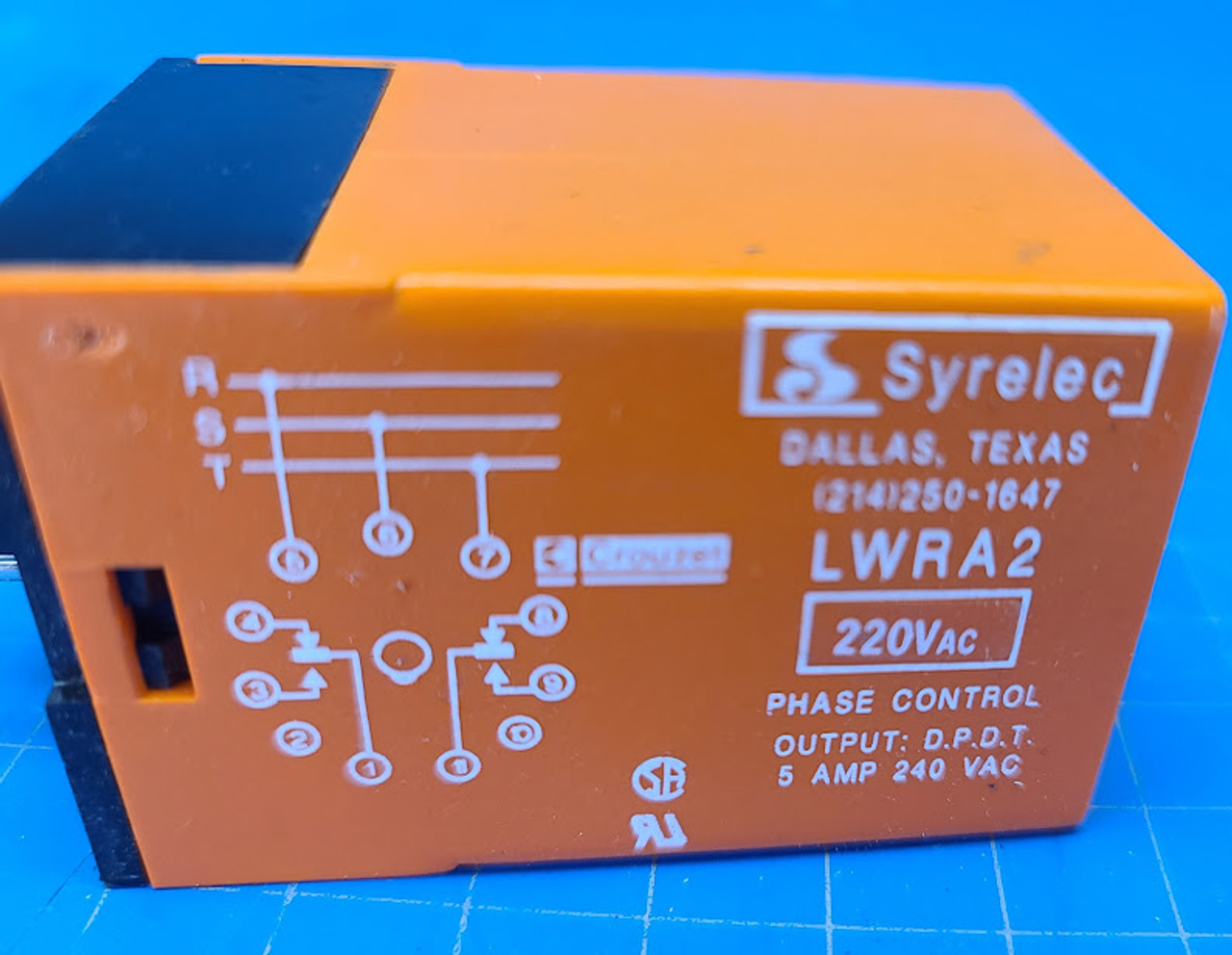 Syrelec 220VAC 5AMP 11PIN Relay LWRA2