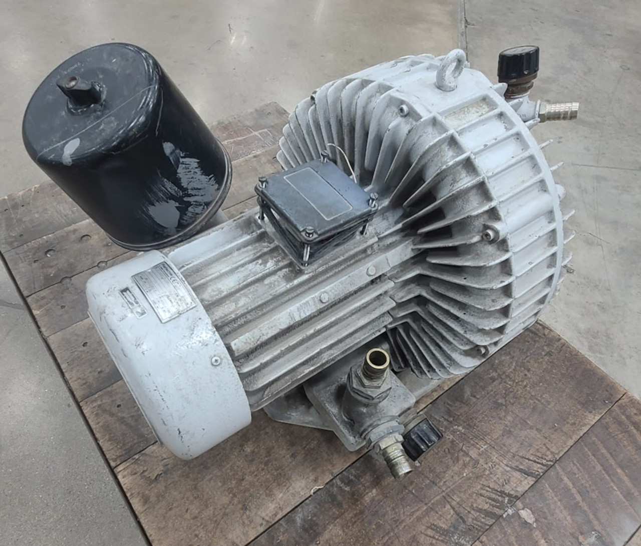 Rietschle 200-240/346-415V 19.2/11.1A 3460RPM 5KW Vacuum Pump SKK38203 TH(25)