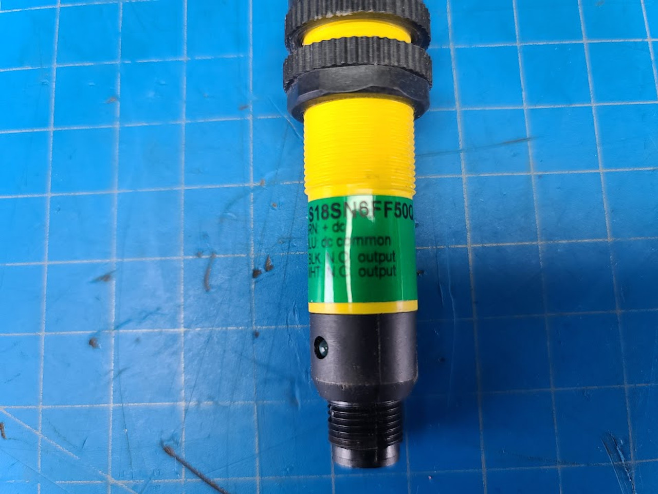 Banner Photoelectric Sensor S18SN6FF50Q