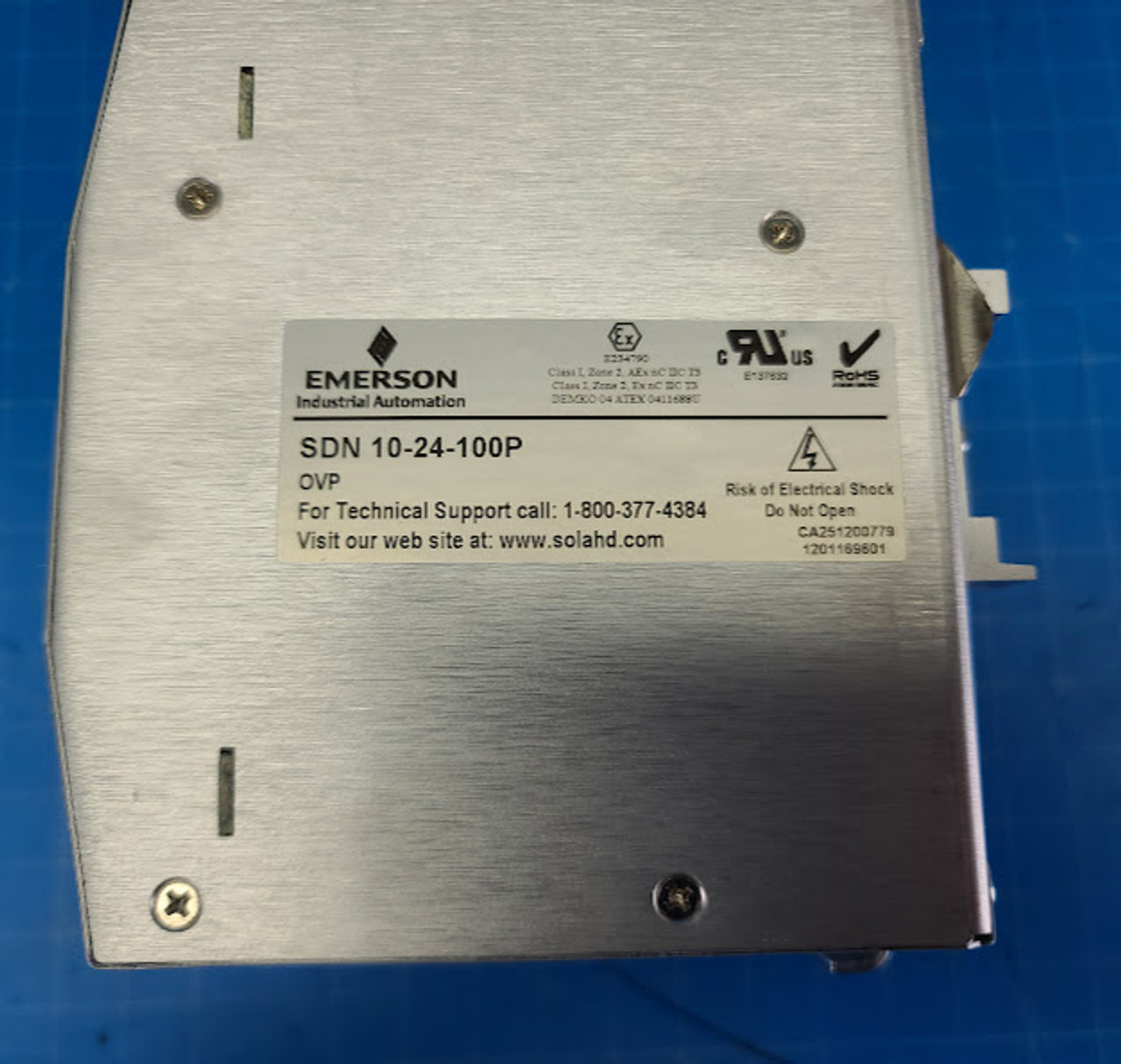 Sola SDS 10A 115/230VAC Input 24VDC Out Power Supply 10-24-100P