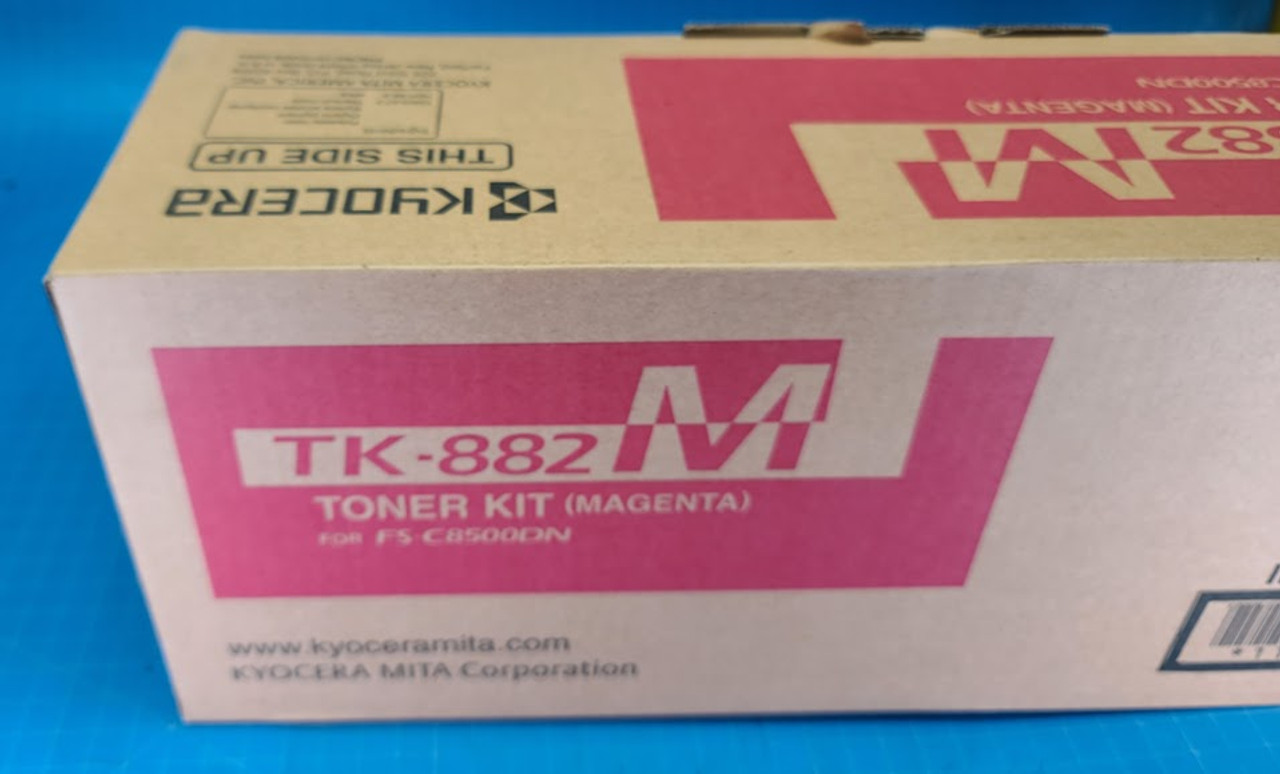 Kyocera FS-C8500DN Toner Kit Magenta TK-882M