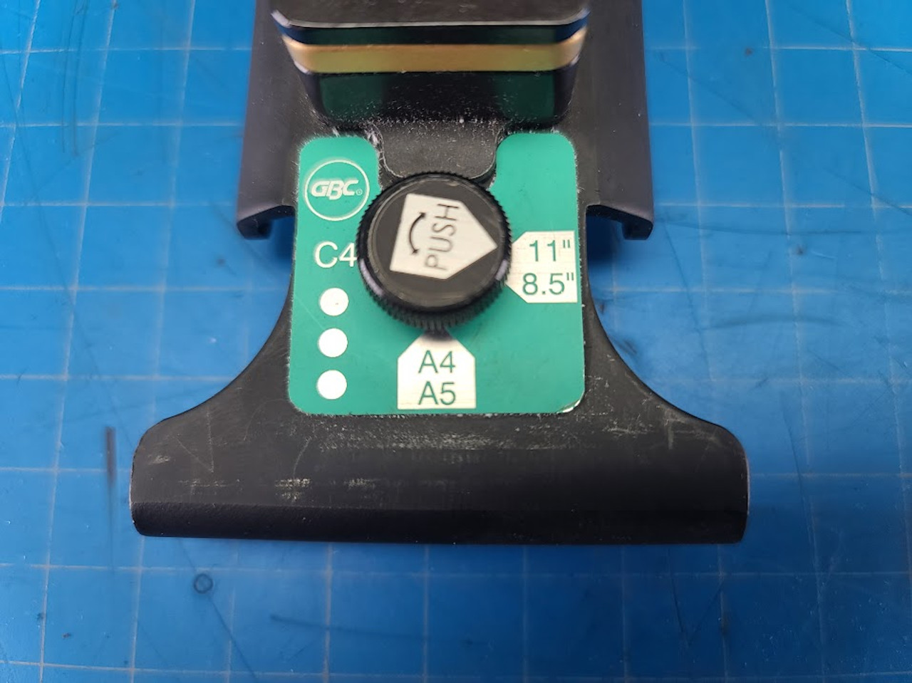 GBC Ricoh Streampunch Ultra 4:1 .170" Round Paper Punch Die Missing 2 Pins