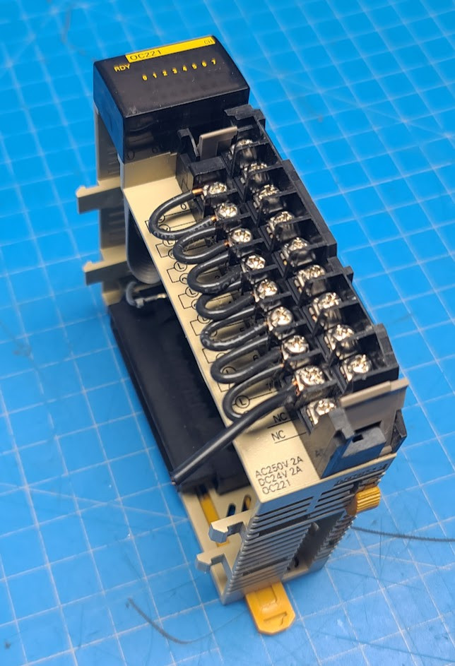 Omron Output Module 2A 24VDC CQM1-OC221