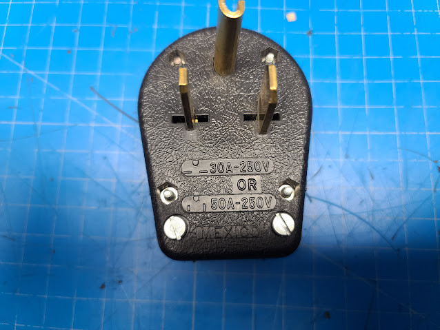 Presa Elettrica Da Incasso Leviton 5374 – 50A 250V 2 Poli – NEMA 6-50R – Nuova