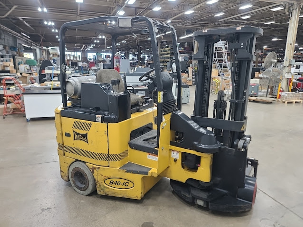 2004 Landoll Bendi Articulating LP Gas Forklift B40/48IC-180D