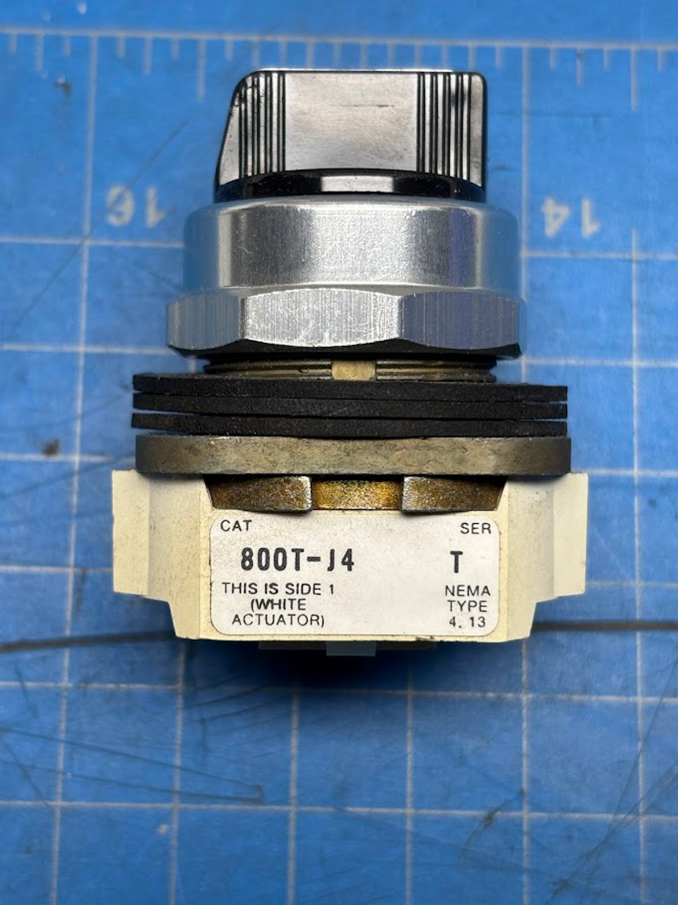 Allen Bradley Selector Switch 800T-J4