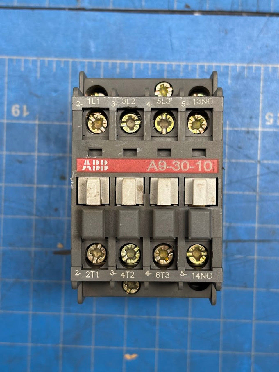 ABB 3 Pole 1000V 26A Contactor A9-30-10