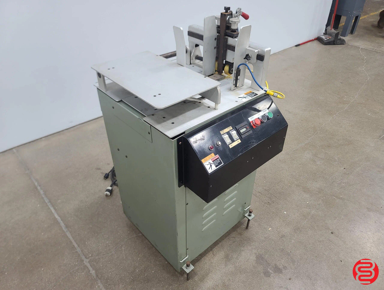 Kirk Rudy KR324M Shuttle Feeder