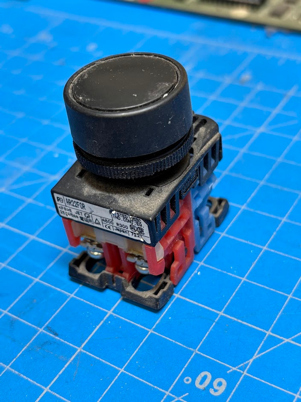 Fuji Electric Black Push Button Switch AR22F0R