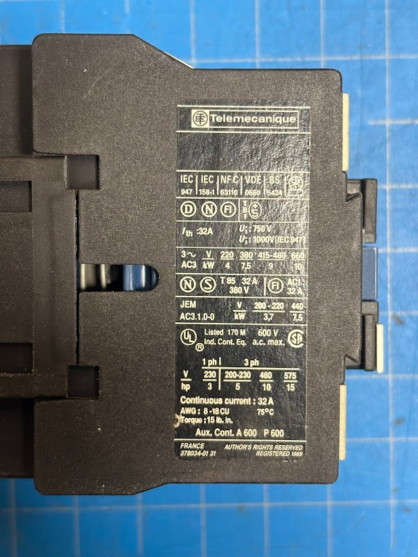 Telemecanique 32A Contactor LC1-D1810