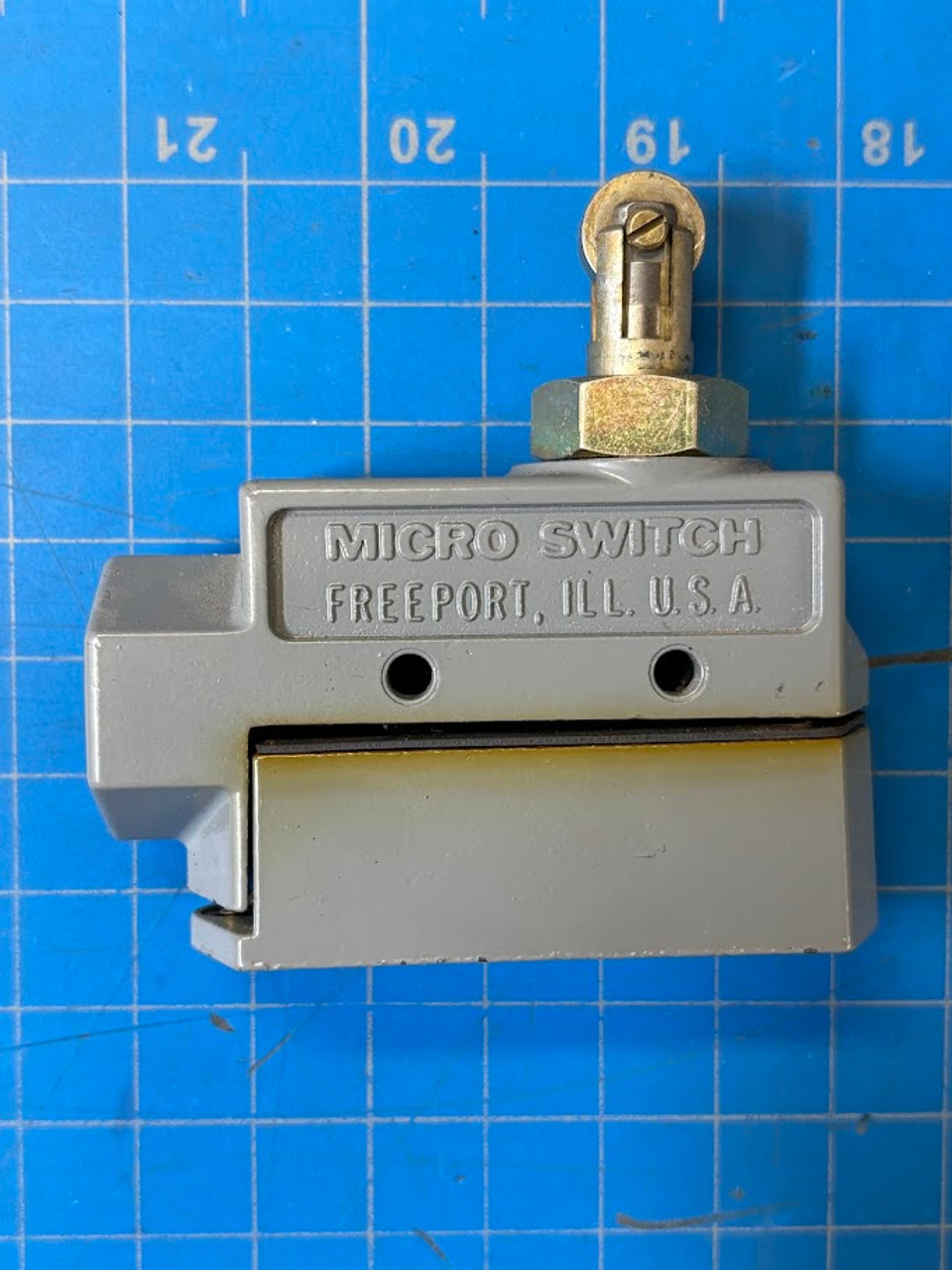 Honeywell 15A 250VAC Micro Limit Switch BZE6-2R09