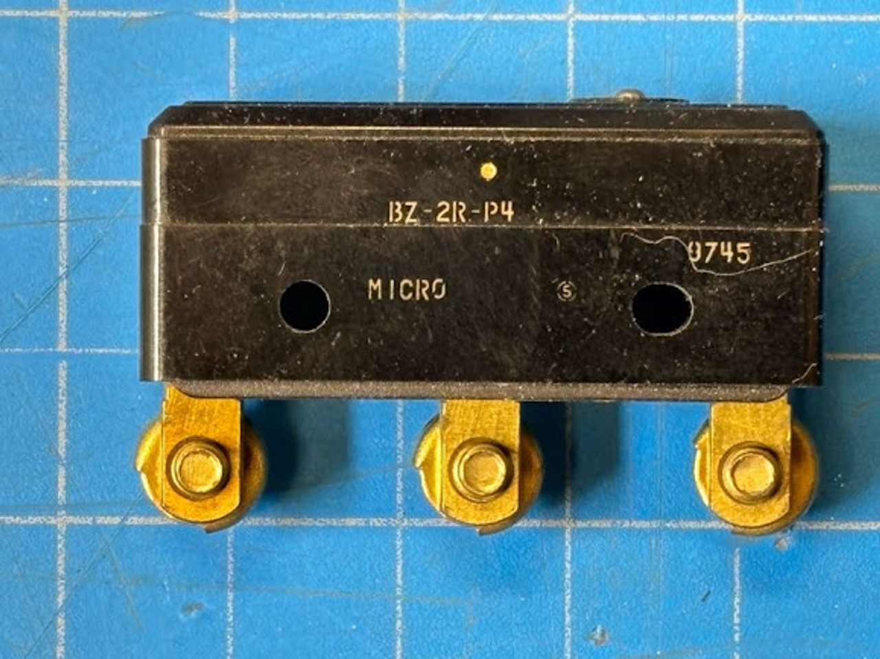 Honeywell 480V 15A Micro Limit Switch BZ-2R-P4