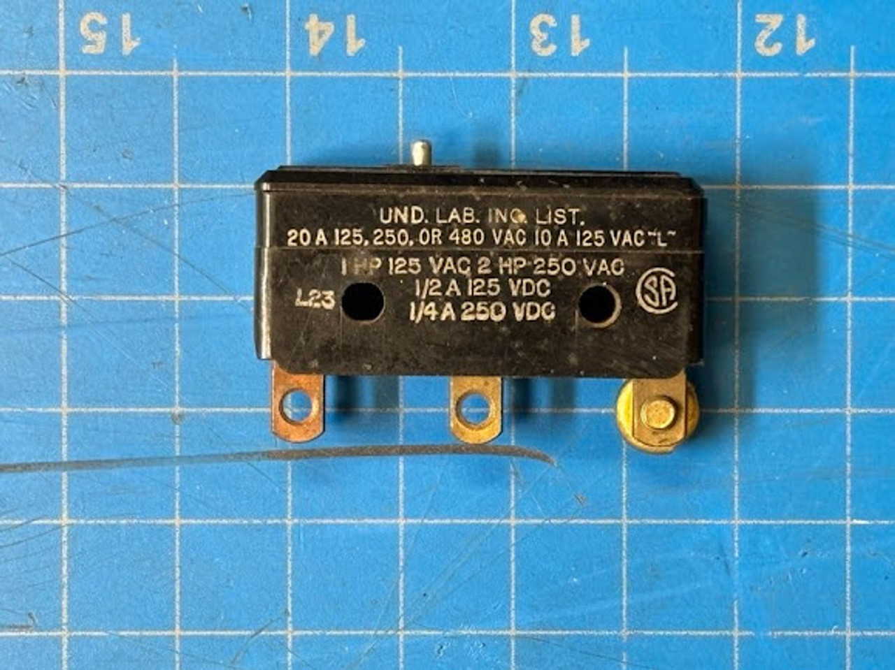 Honeywell 125V 20A Micro Limit Switch BA-2R708-P7