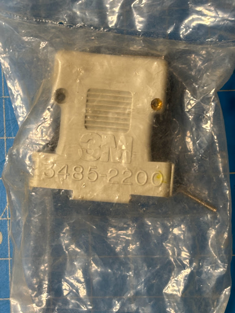3M 3485 Series PBT D-sub Connector Backshell 3485-2200