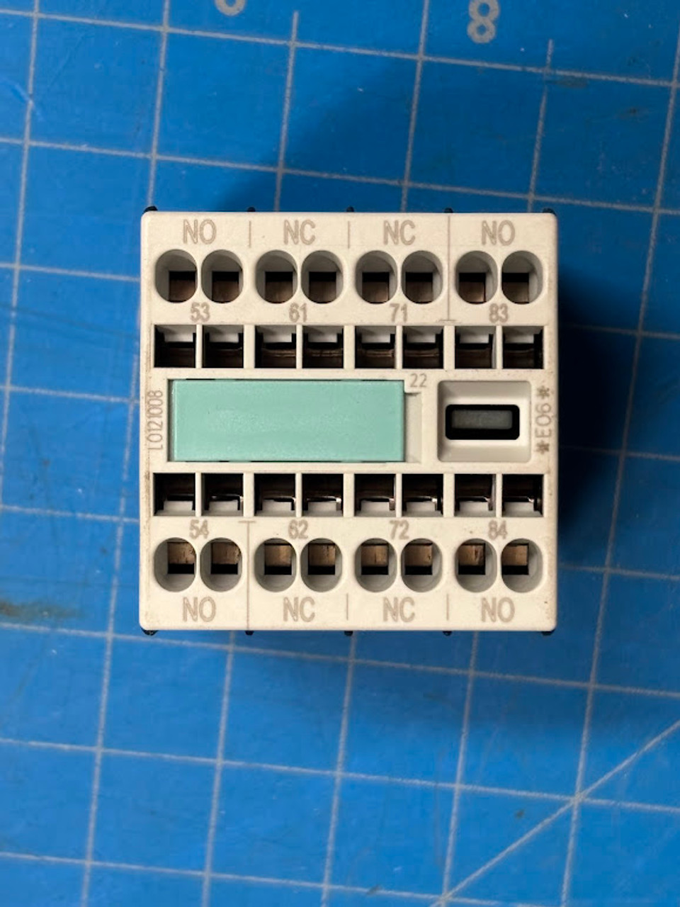 Siemens 10A 240V Auxiliary Contact 3RH1911-2FA22