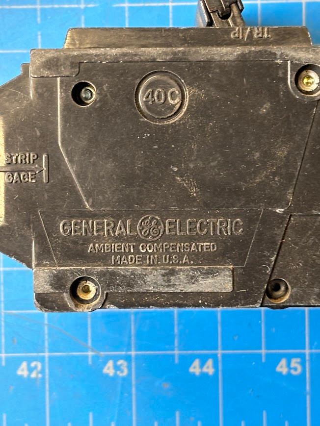 General Electric 30A 240V 3 Pole Circuit Breaker LP-3894